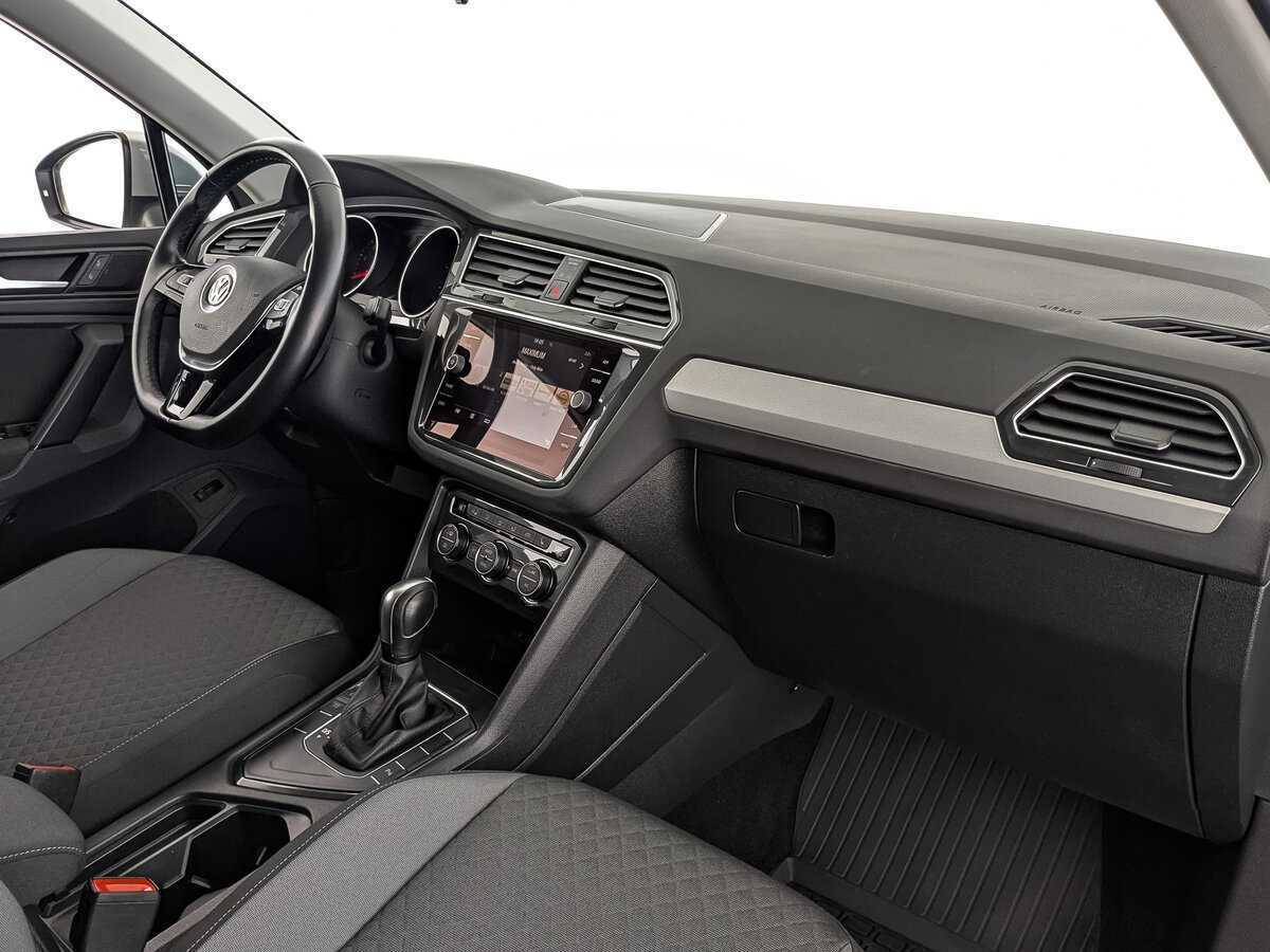 Volkswagen Tiguan, 2020 Фото №13