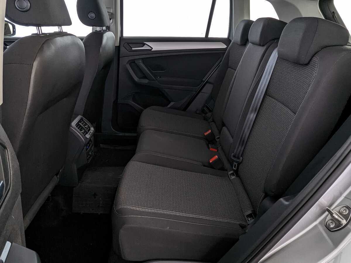 Volkswagen Tiguan, 2020 Фото №18