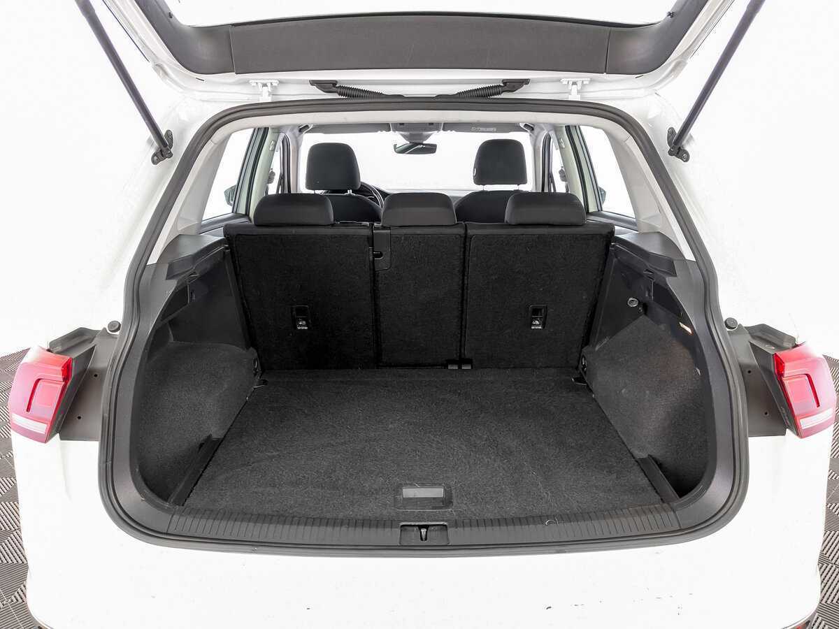 Volkswagen Tiguan, 2021 Фото №10