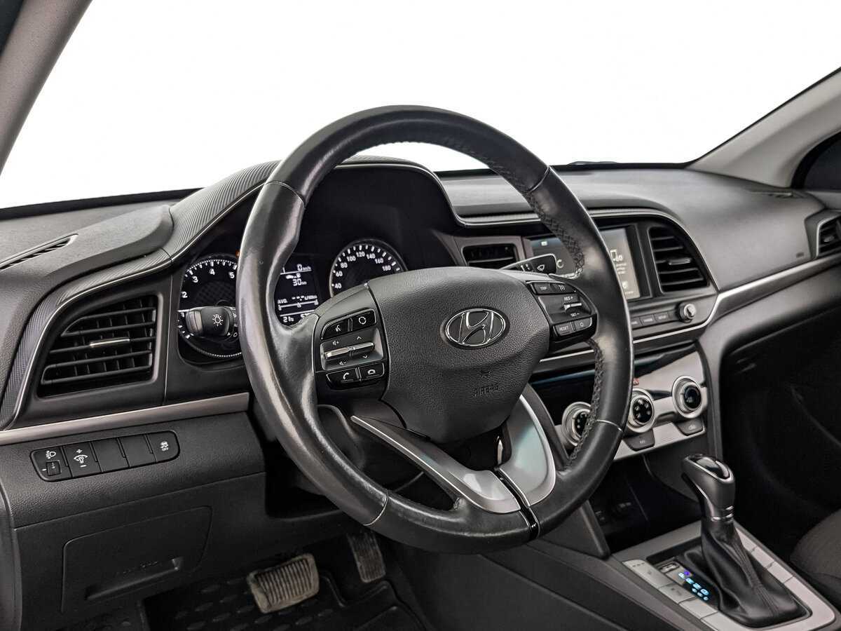 Hyundai Elantra, 2019 Фото №13