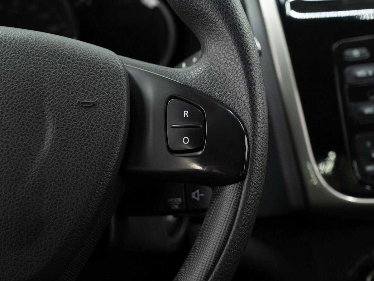 Renault Logan, 2018 Фото №17