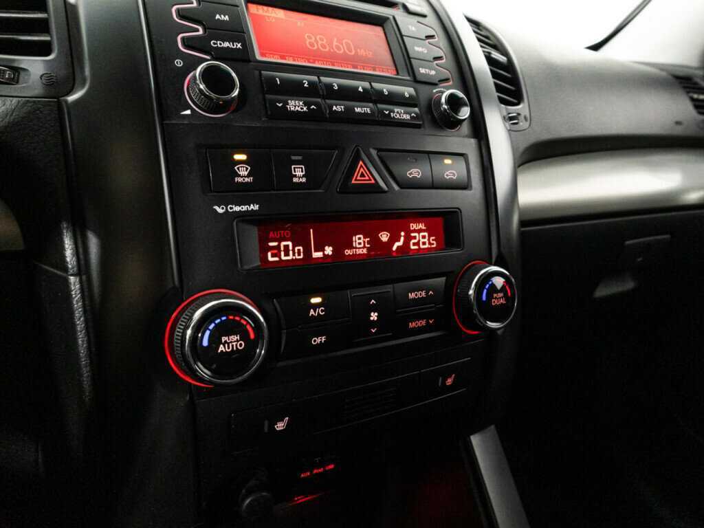 Kia Sorento, 2012 Фото №15