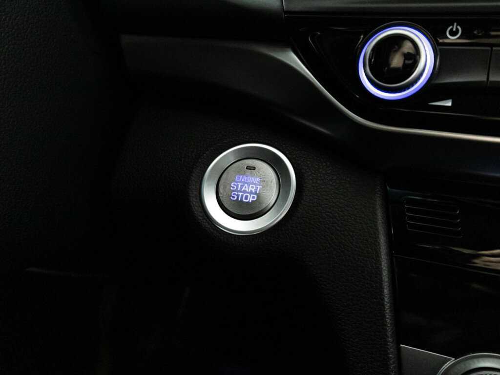 Hyundai Elantra, 2019 Фото №21