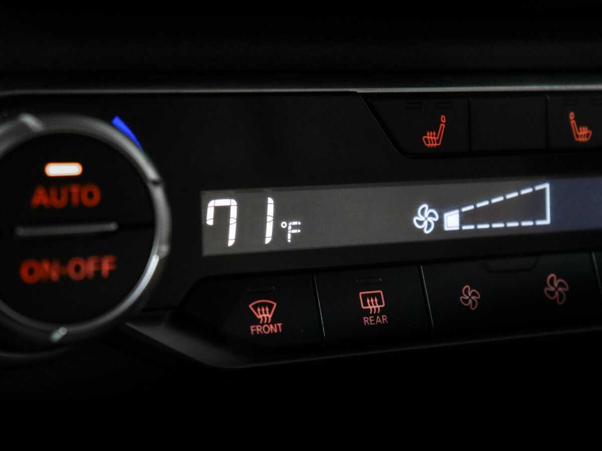 Nissan Sentra, 2021 Фото №18