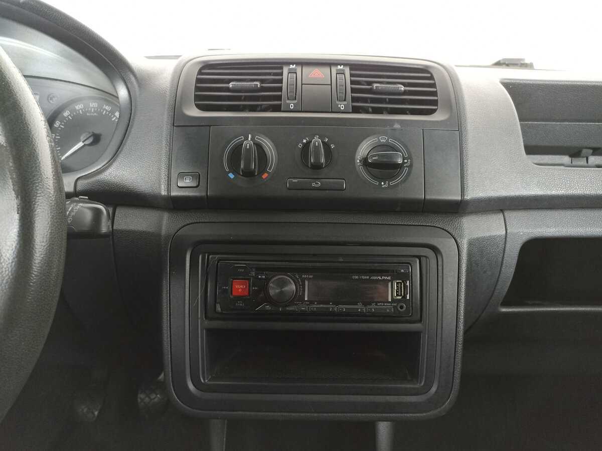 Skoda Fabia, 2013 Фото №15