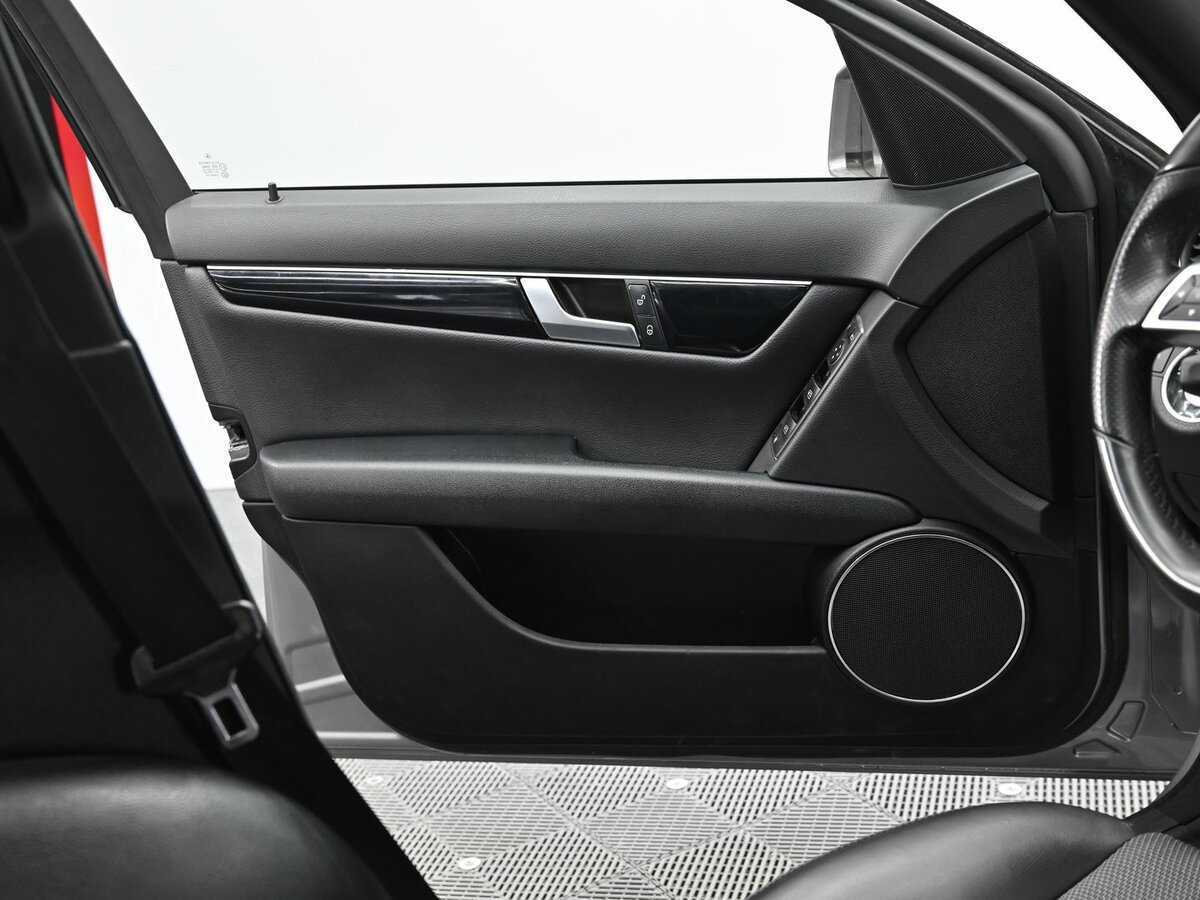 Mercedes-Benz C-Класс 180 BlueEFFICIENCY, 2012 Фото №8