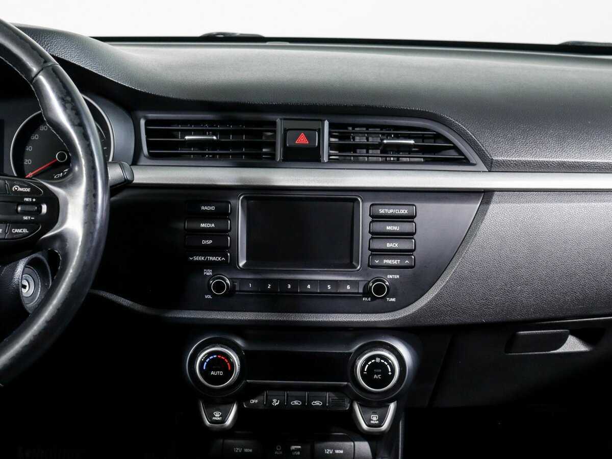 Kia Rio X-Line, 2018 Фото №8