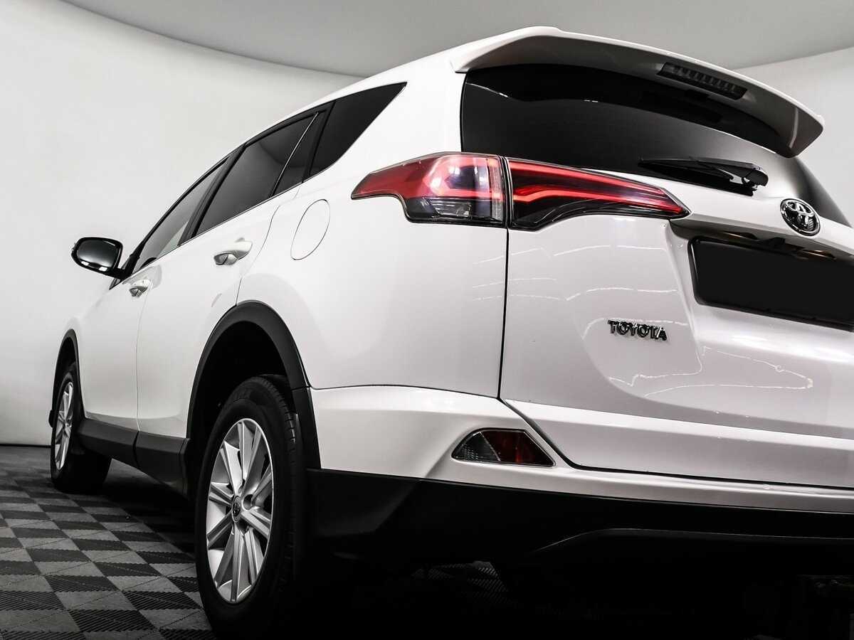 Toyota RAV4, 2017 Фото №16
