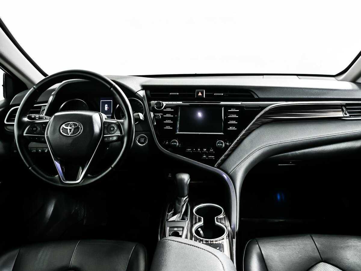 Toyota Camry, 2018 Фото №11