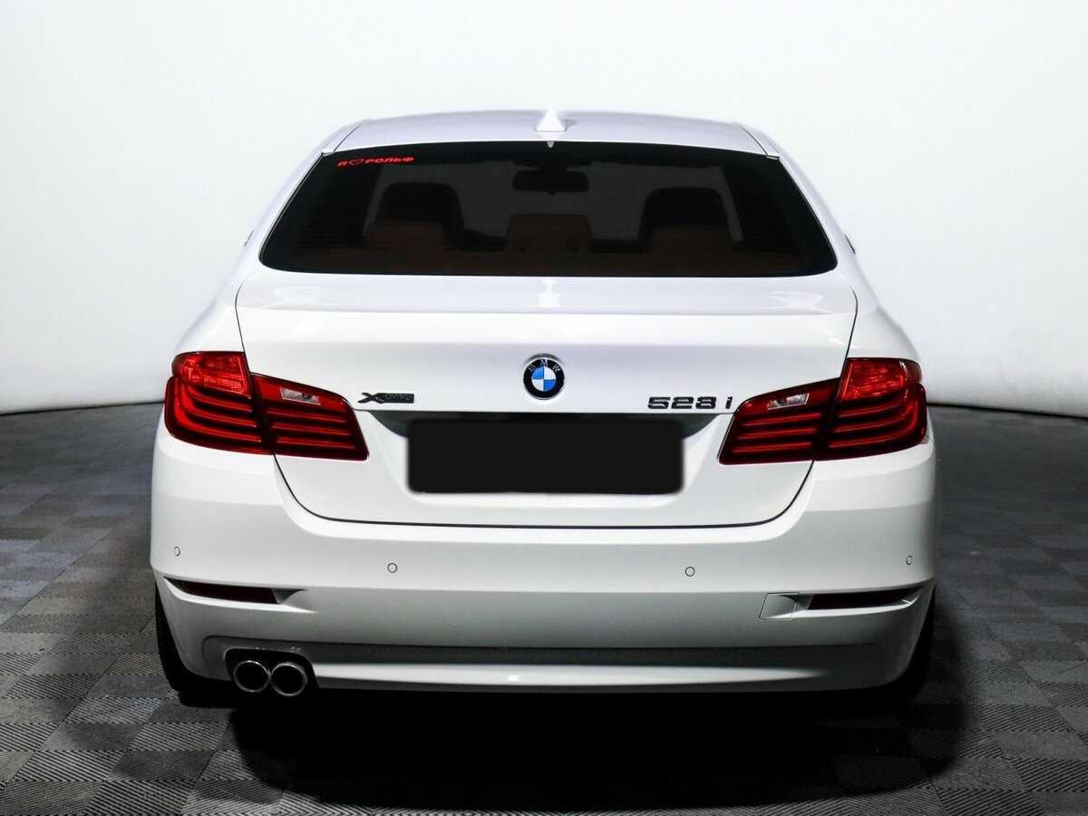 BMW 5 серии 528i xDrive, 2013 Фото №6