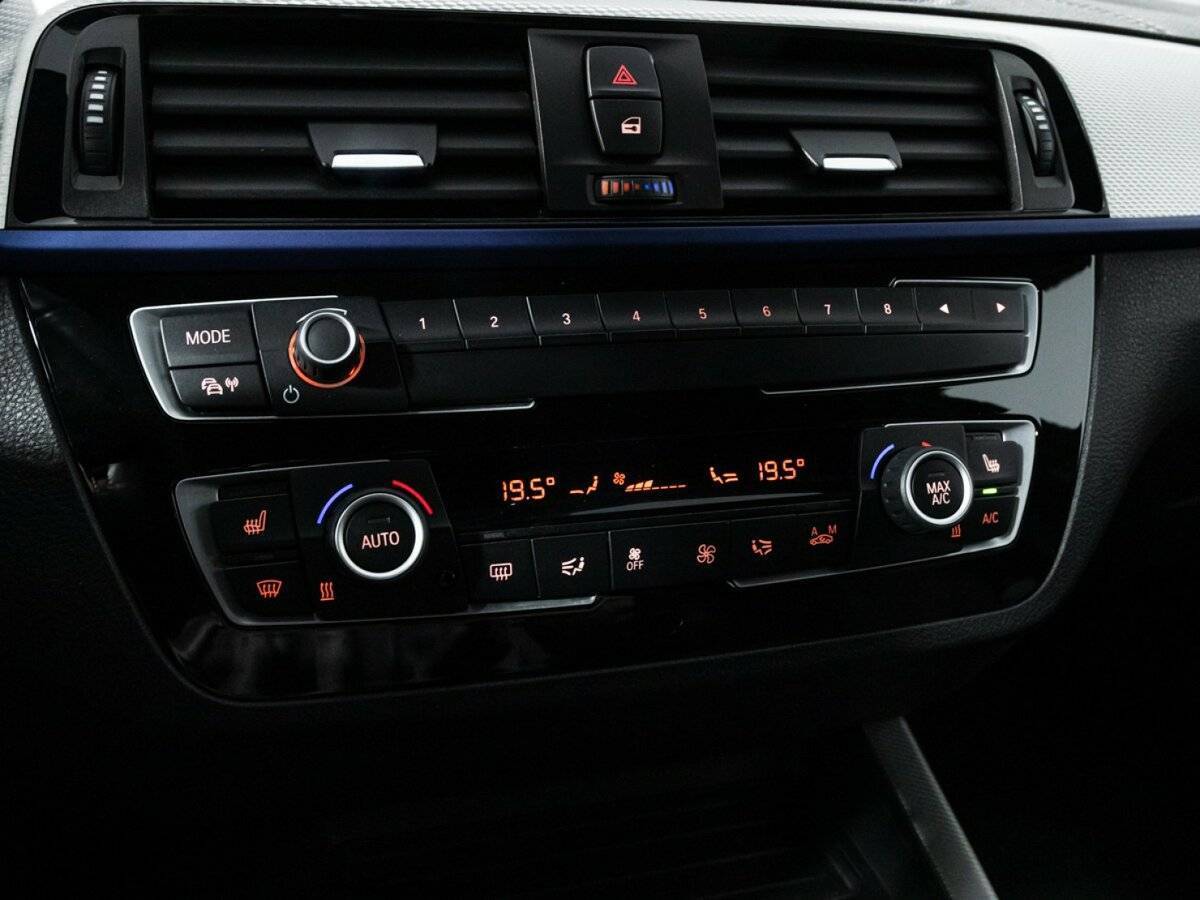 BMW 1 серии 118i, 2018 Фото №17