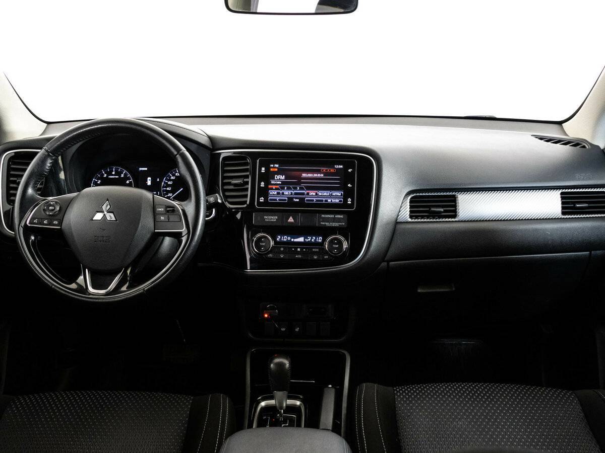 Mitsubishi Outlander, 2018 Фото №8