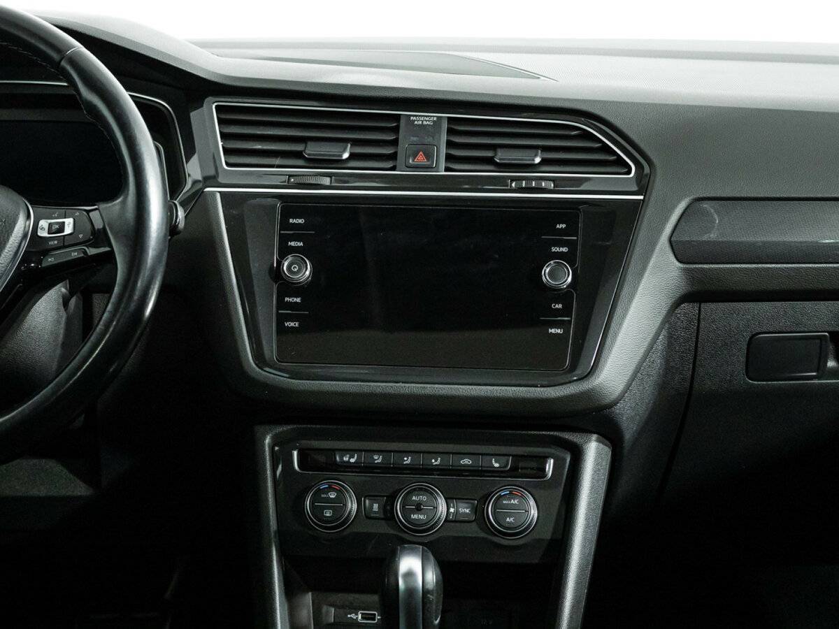 Volkswagen Tiguan, 2019 Фото №14