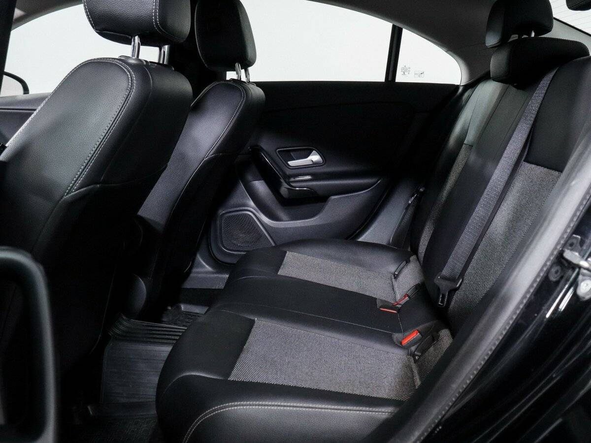 Mercedes-Benz CLA 200, 2019 Фото №10