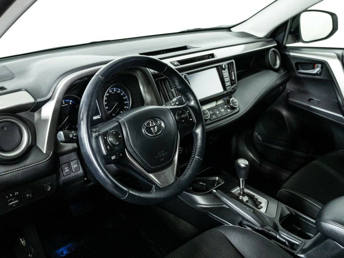 Toyota RAV4, 2017 Фото №11