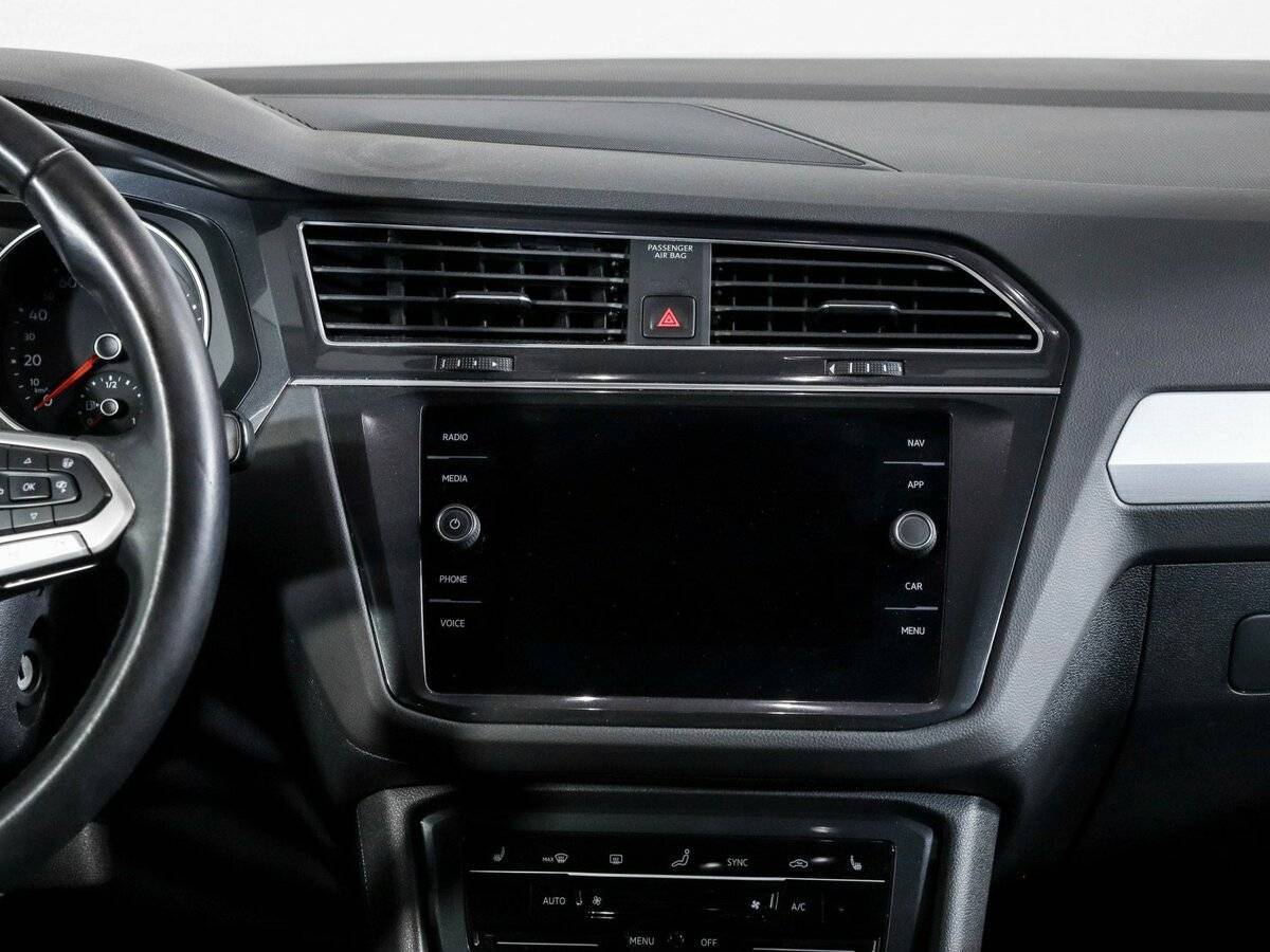 Volkswagen Tiguan, 2021 Фото №9