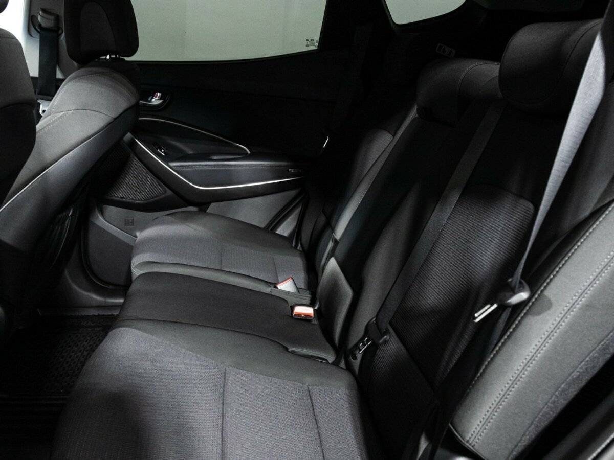 Hyundai Santa Fe, 2018 Фото №10