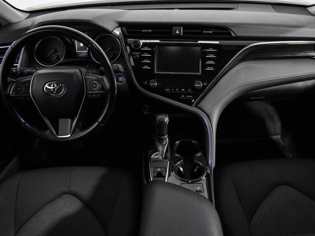 Toyota Camry, 2019 Фото №14