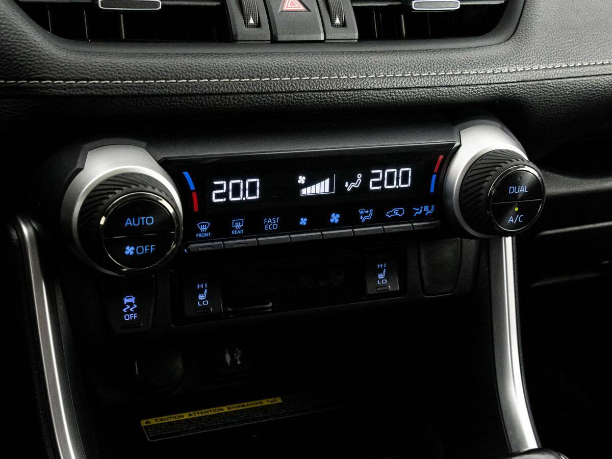 Toyota RAV4, 2020 Фото №12