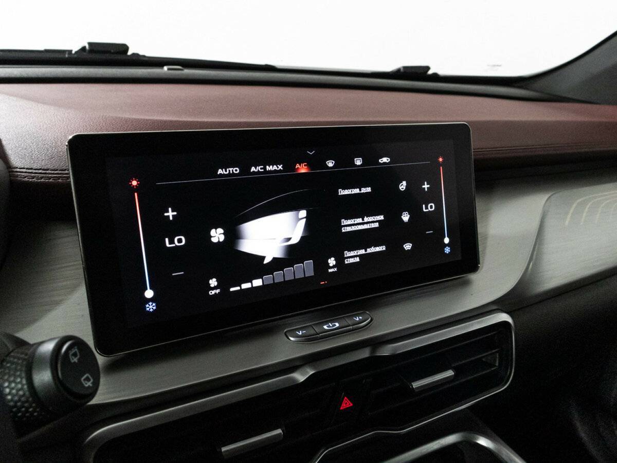 Geely Coolray, 2022 Фото №19