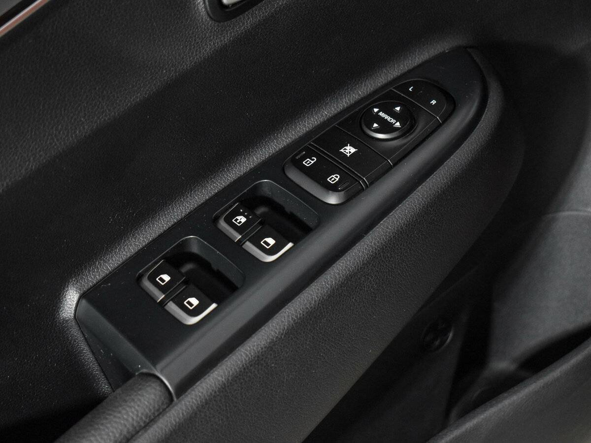 Kia Rio, 2018 Фото №10