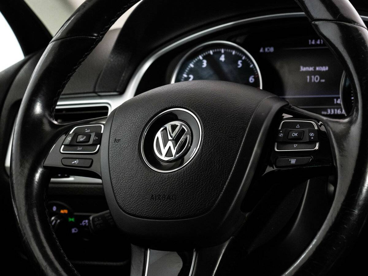 Volkswagen Touareg, 2015 Фото №12