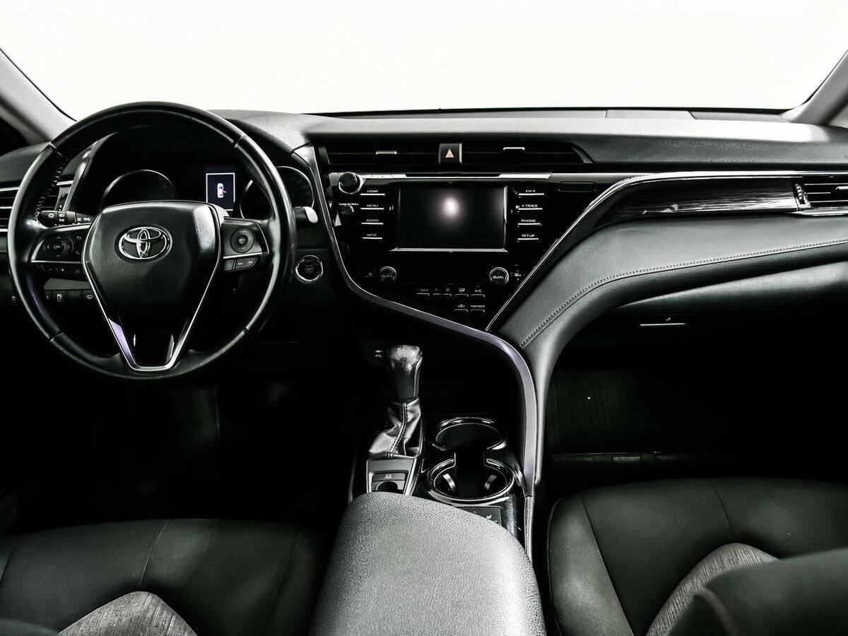 Toyota Camry, 2019 Фото №11