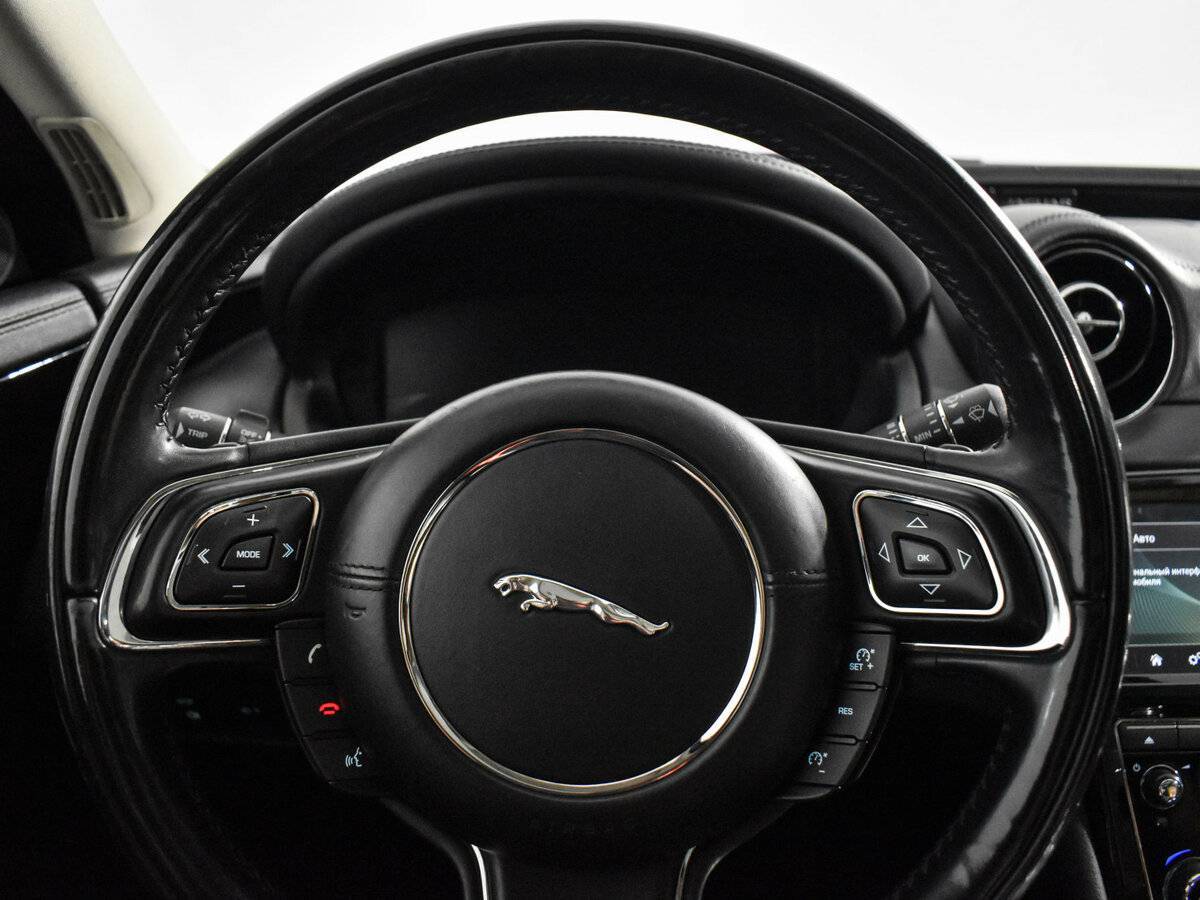 Jaguar XJ Long, 2016 Фото №20