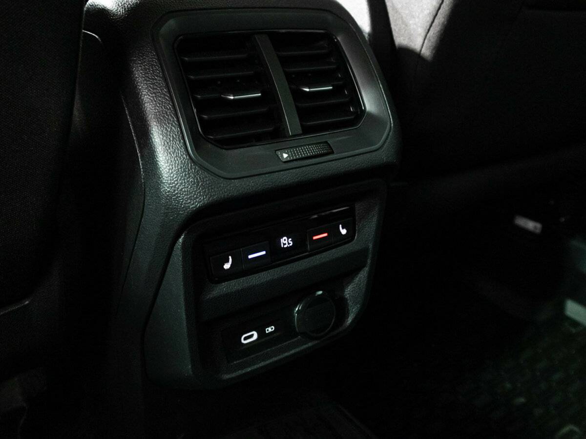 Volkswagen Tiguan, 2018 Фото №26