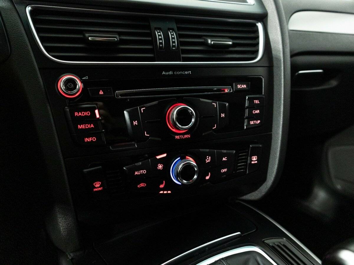 Audi A4, 2014 Фото №16