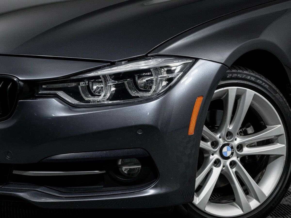 BMW 3 серии 330i xDrive, 2017 Фото №17