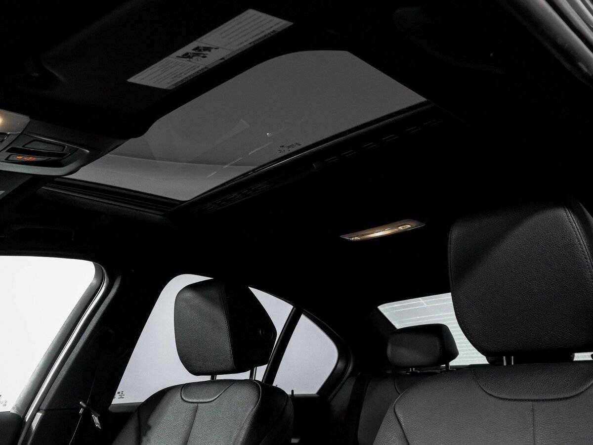 BMW 3 серии 330i xDrive, 2017 Фото №21