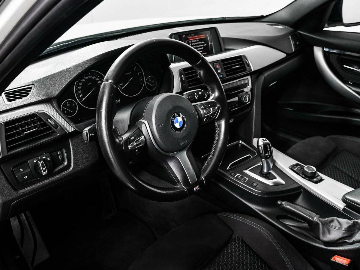BMW 3 серии 320i xDrive, 2016 Фото №13