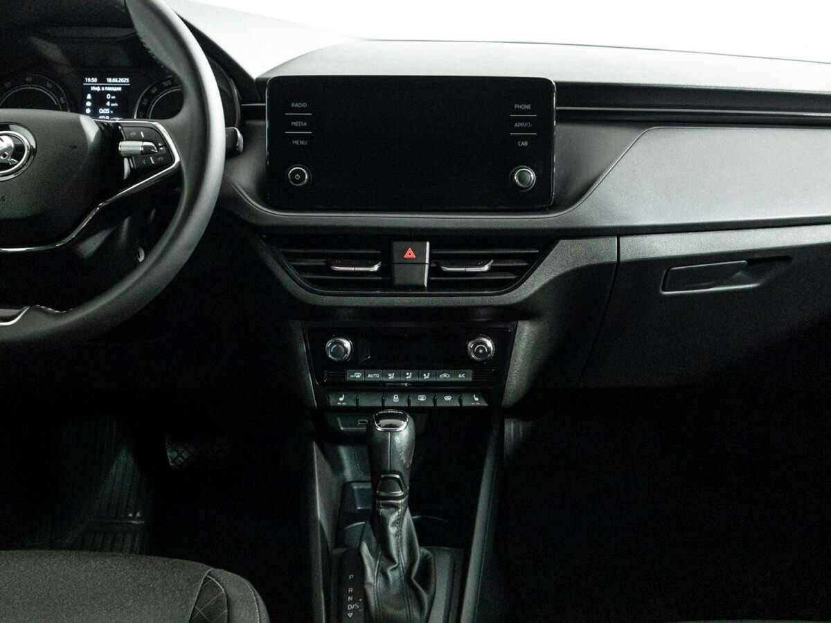 Skoda Rapid, 2021 Фото №14