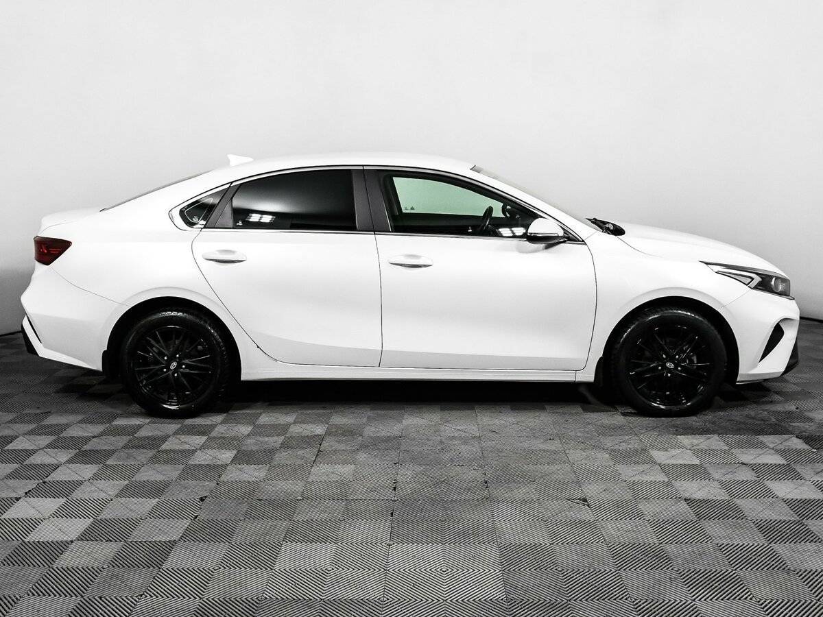 Kia Cerato, 2022 Фото №4