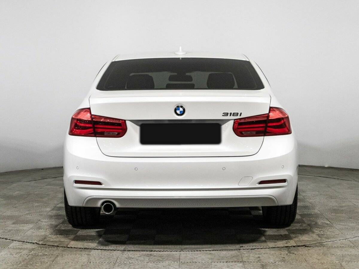 BMW 3 серии 318i, 2017 Фото №6