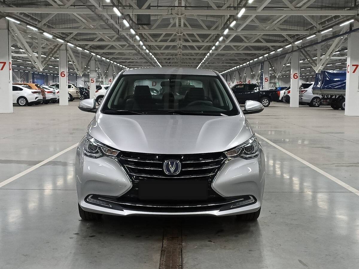 Changan Alsvin, 2023 - 1 975 км. | Фото №2