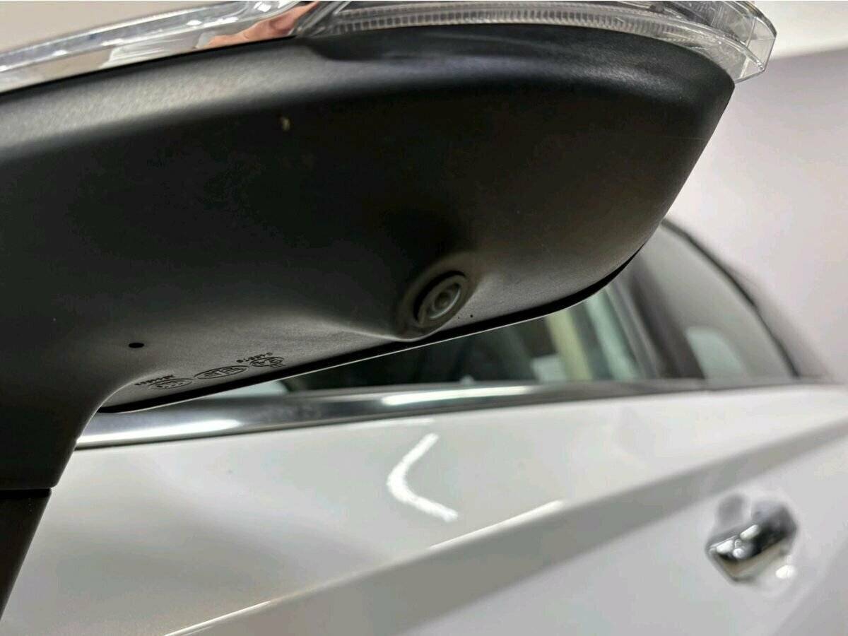 FAW Bestune T77, 2023 Фото №16