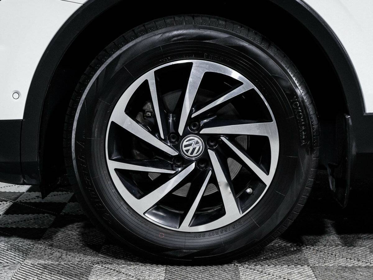 Volkswagen Tiguan, 2019 Фото №15