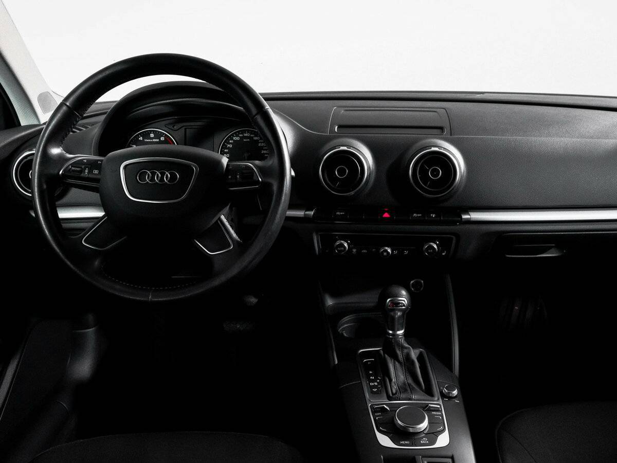 Audi A3, 2015 Фото №12