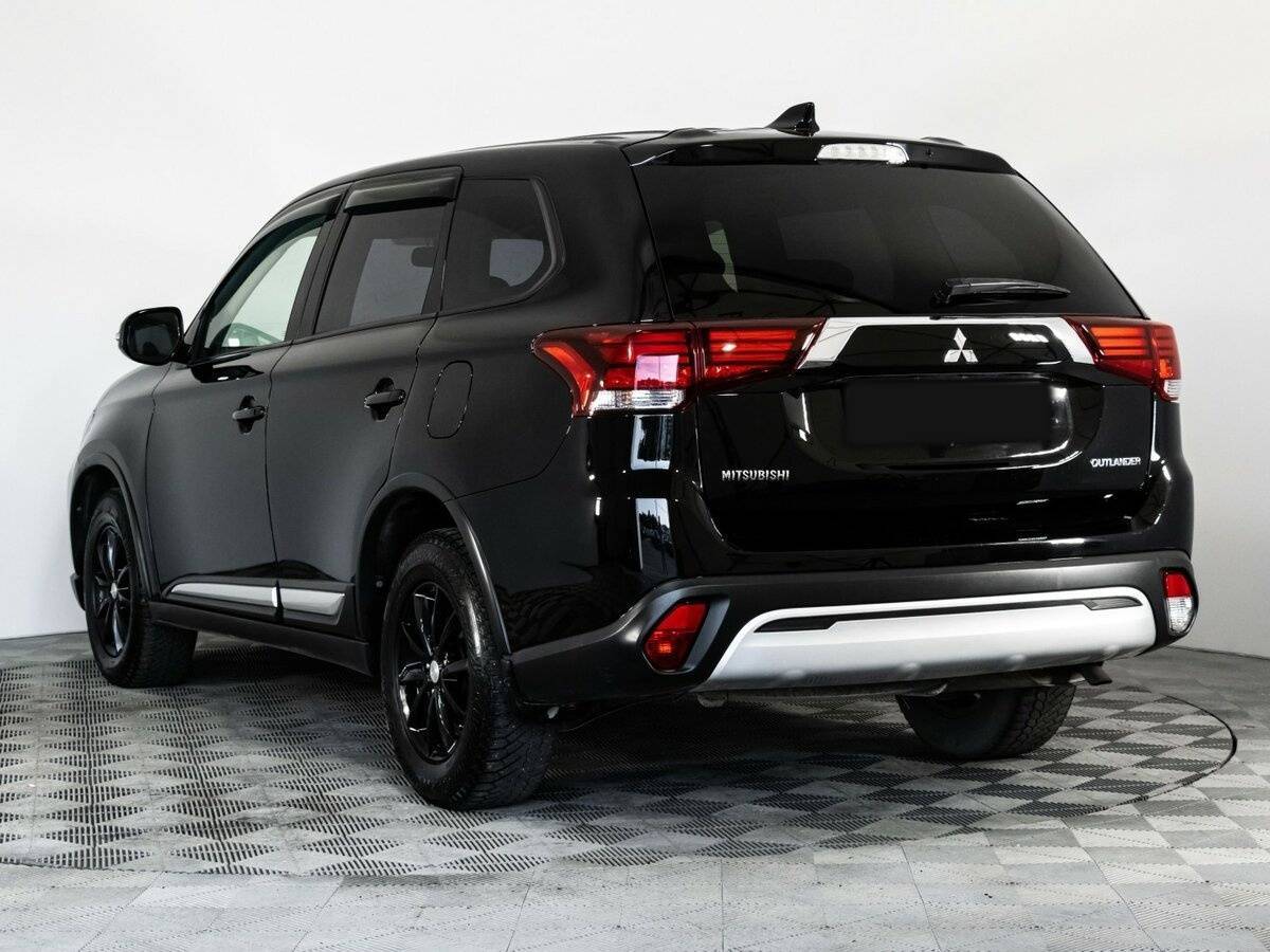 Mitsubishi Outlander, 2020 Фото №7