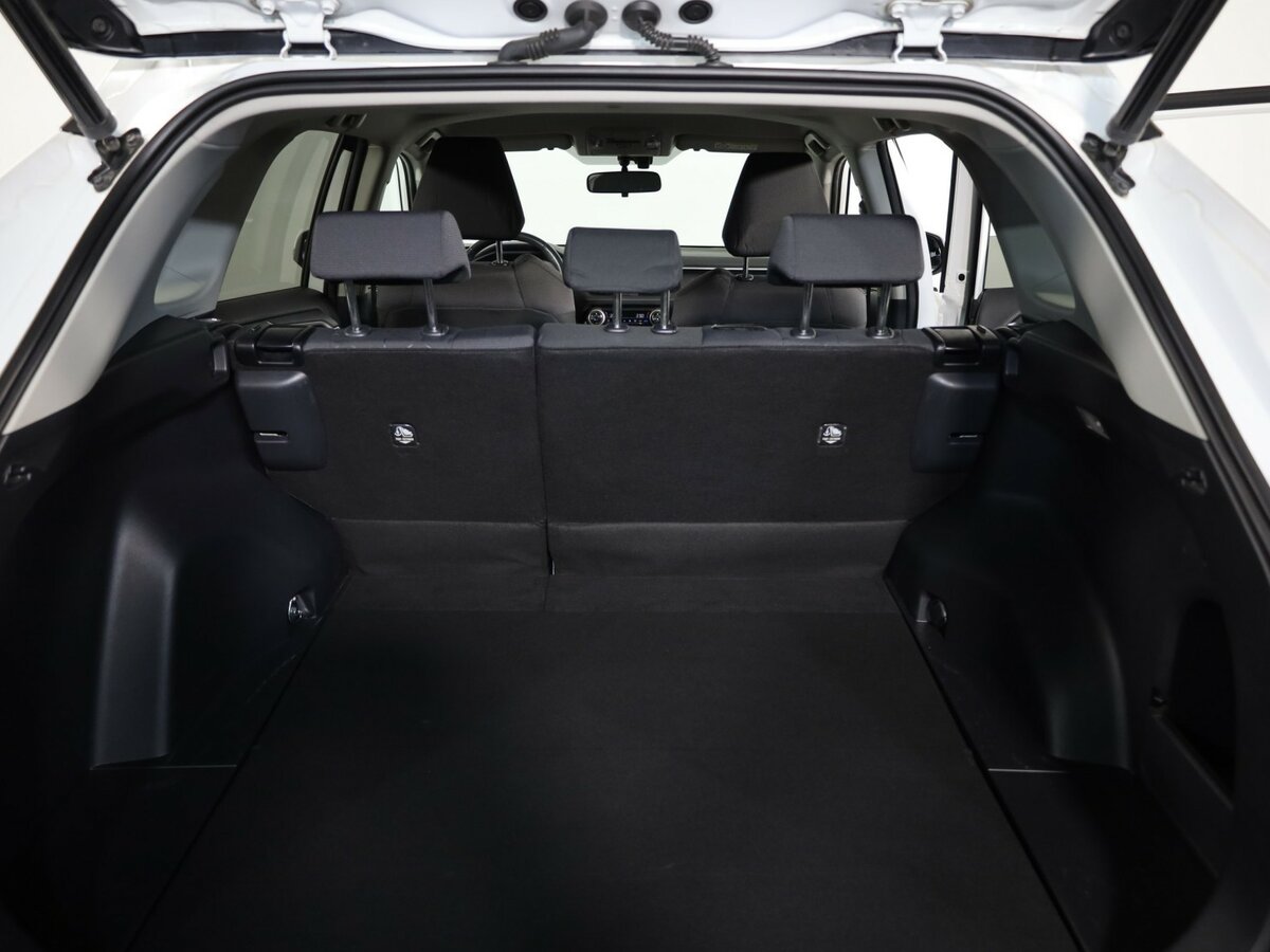 Toyota RAV4 V (XA50), 2019 Фото №17