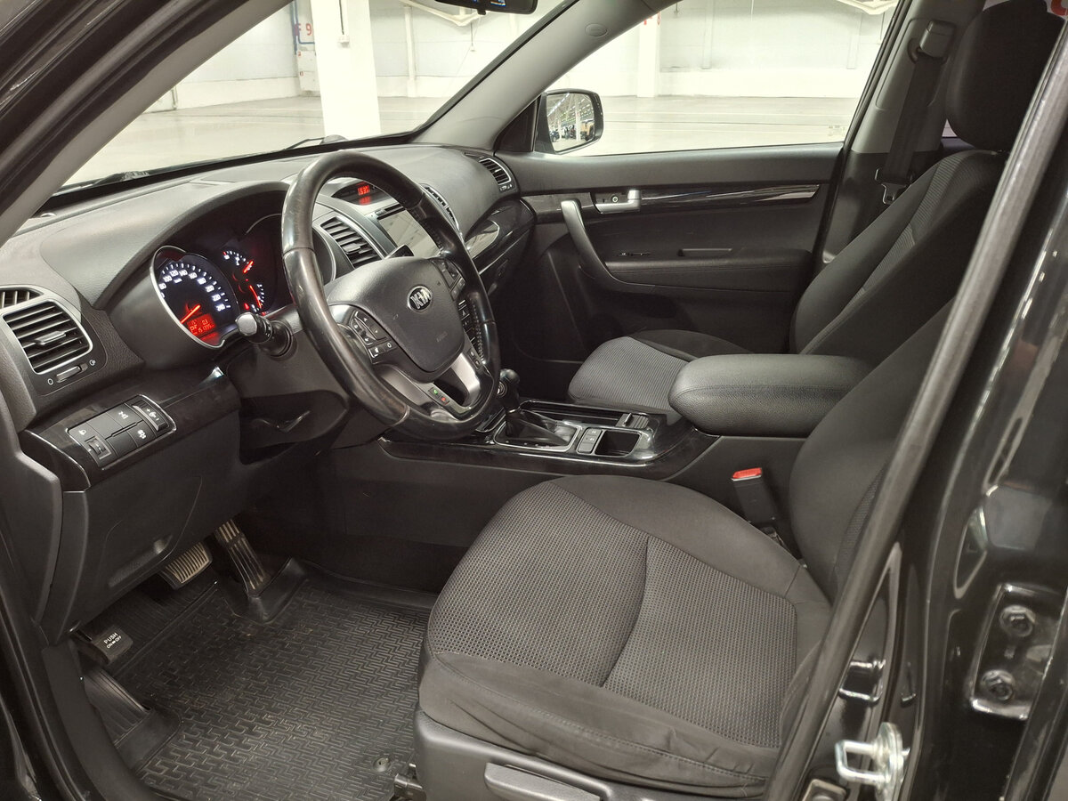 Kia Sorento II Рестайлинг, 2017 Фото №16