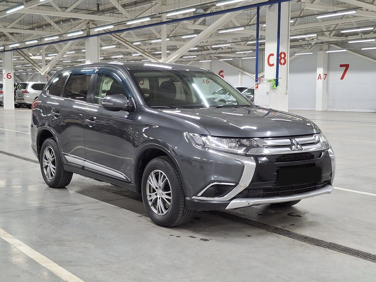 Mitsubishi Outlander III Рестайлинг 2, 2015 Фото №3