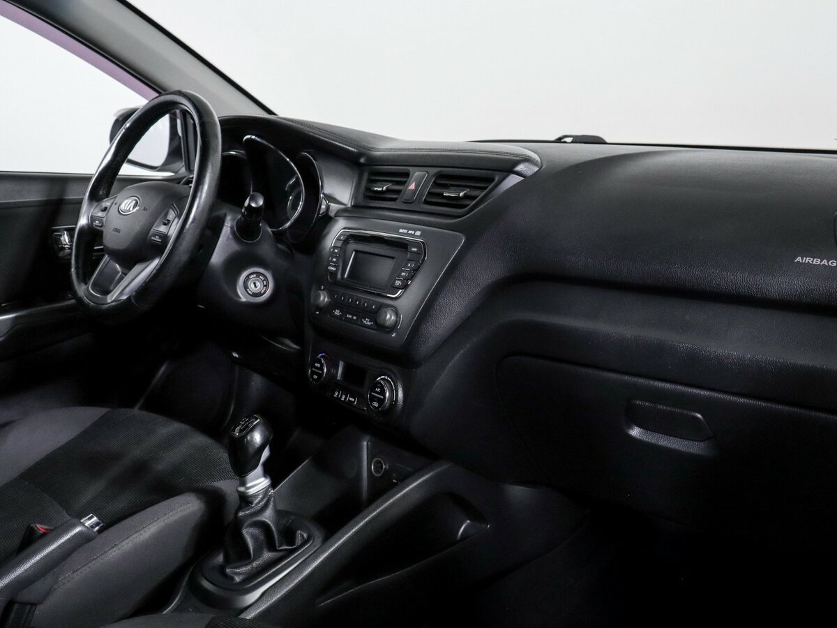 Kia Rio 5-speed III, 2013 Фото №7