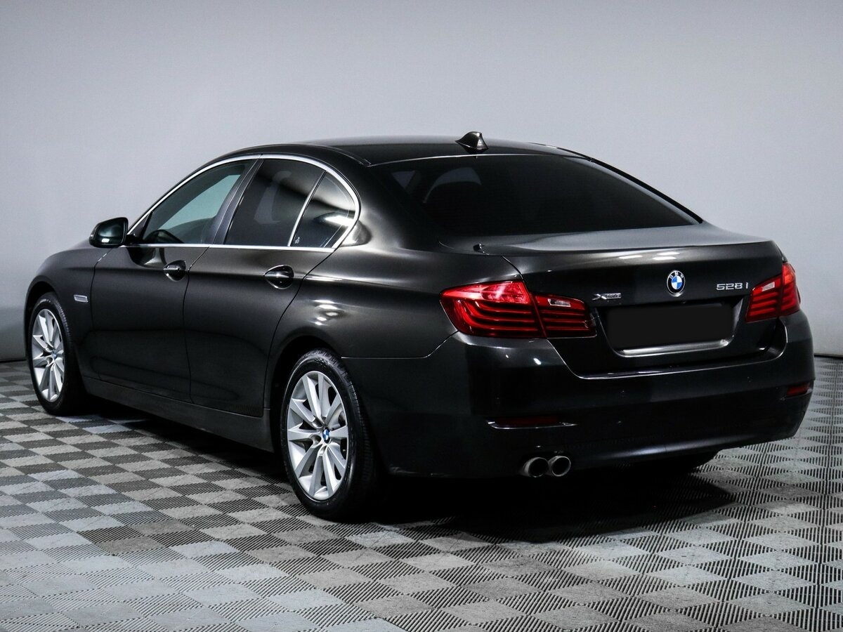 BMW 5 серии 528i xDrive VI (F10/F11/F07) Рестайлинг, 2014 Фото №6