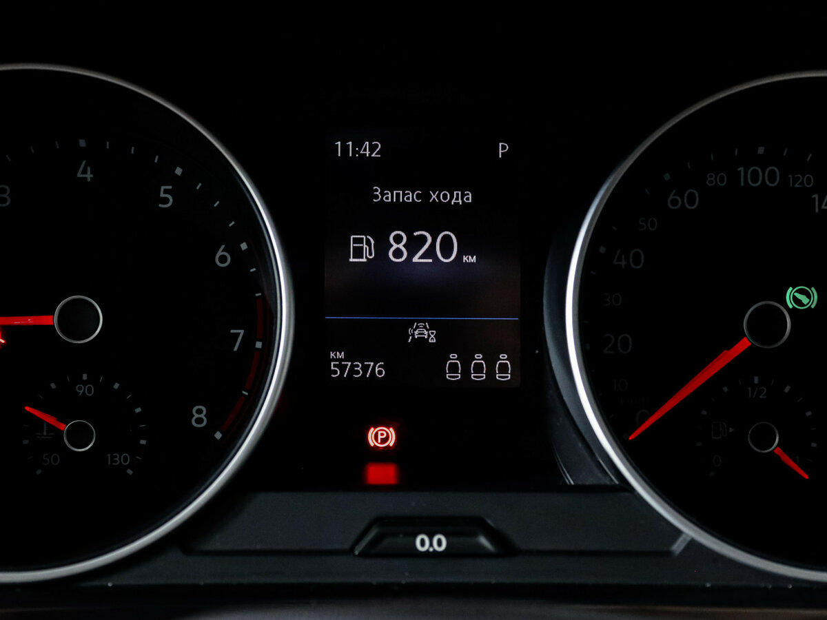 Volkswagen Tiguan II Рестайлинг, 2020 Фото №11