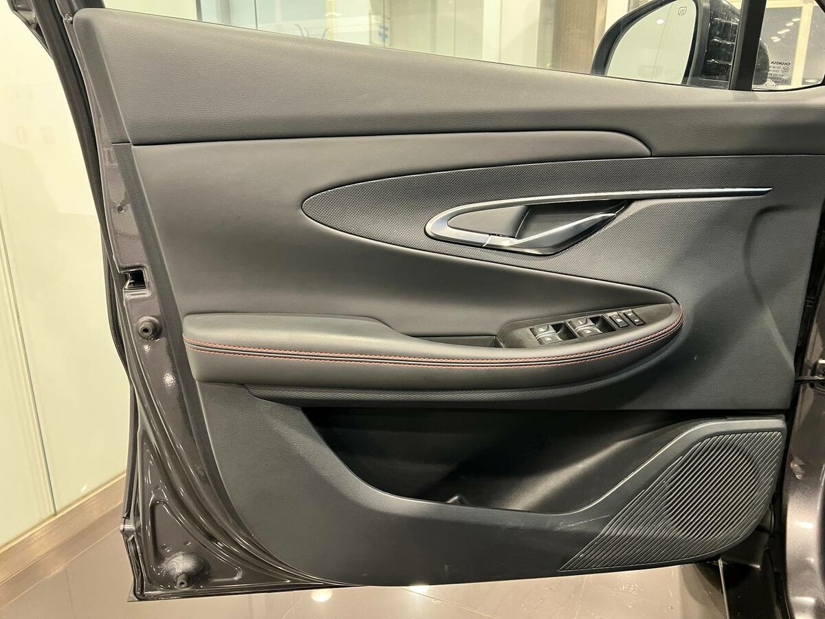 Changan UNI-T I, 2023 Фото №11