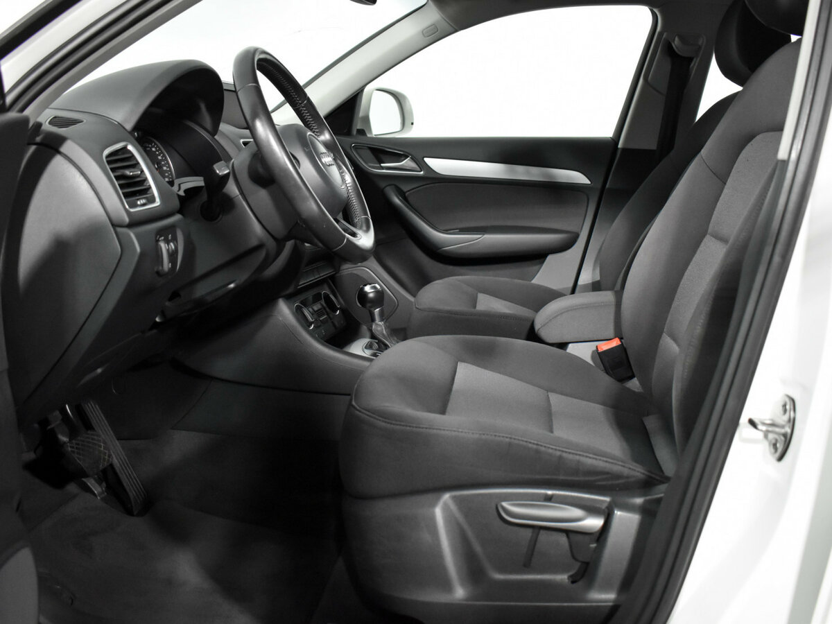 Audi Q3 I (8U) Рестайлинг, 2015 Фото №9