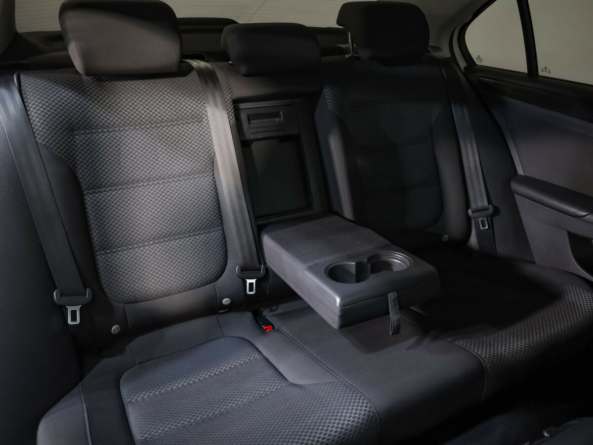 Volkswagen Jetta VI Рестайлинг, 2015 Фото №16